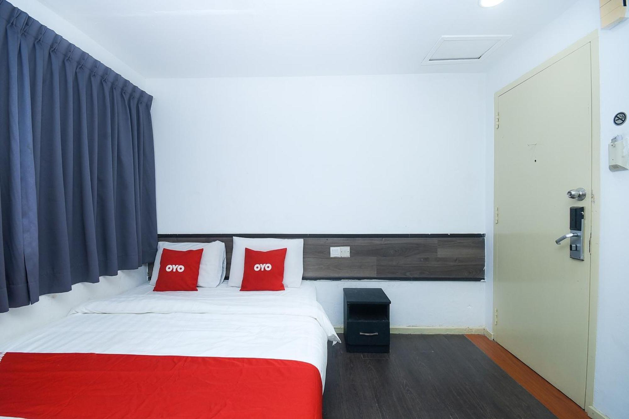 Oyo 90820 River Inn Miri Eksteriør bilde