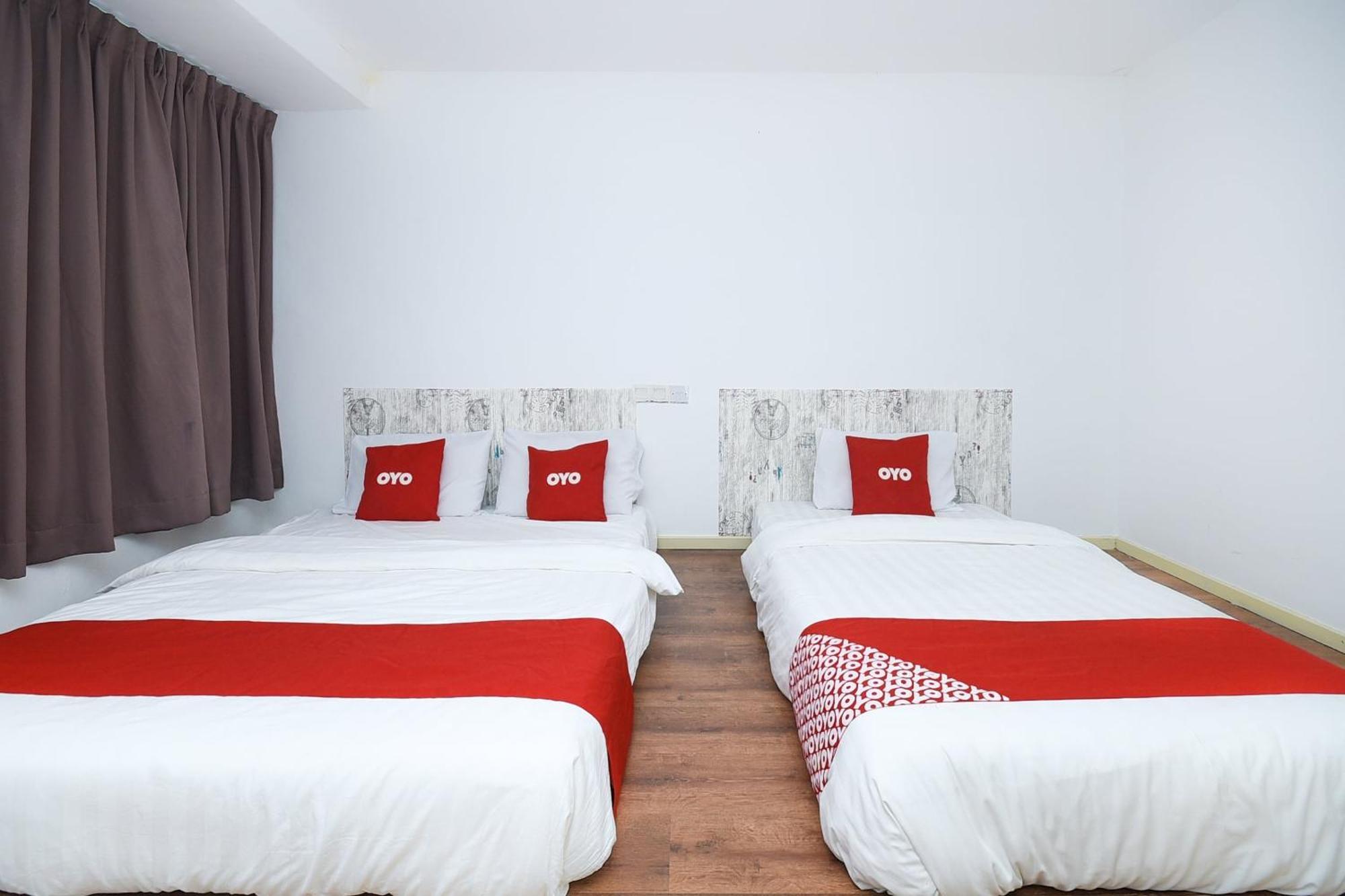 Oyo 90820 River Inn Miri Eksteriør bilde